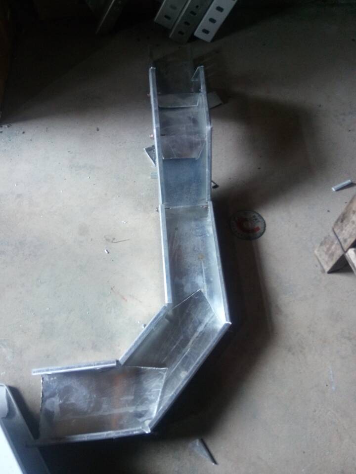 桥架线槽弯头制作图解制作过程